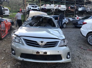 Sucata Toyota Corolla 2.0 2013